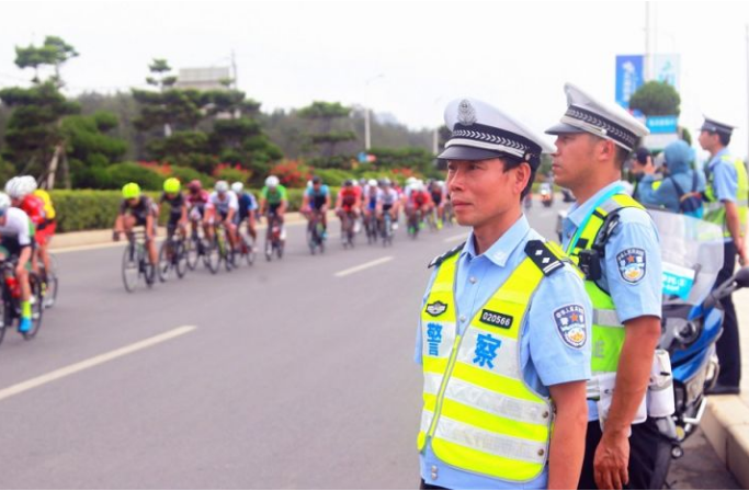 警用對講機全是PDT？警察常用的模擬對講機頻段，你知道幾個？